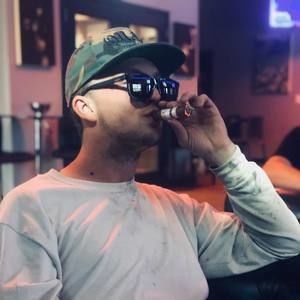 Meet your Posher, Gaige